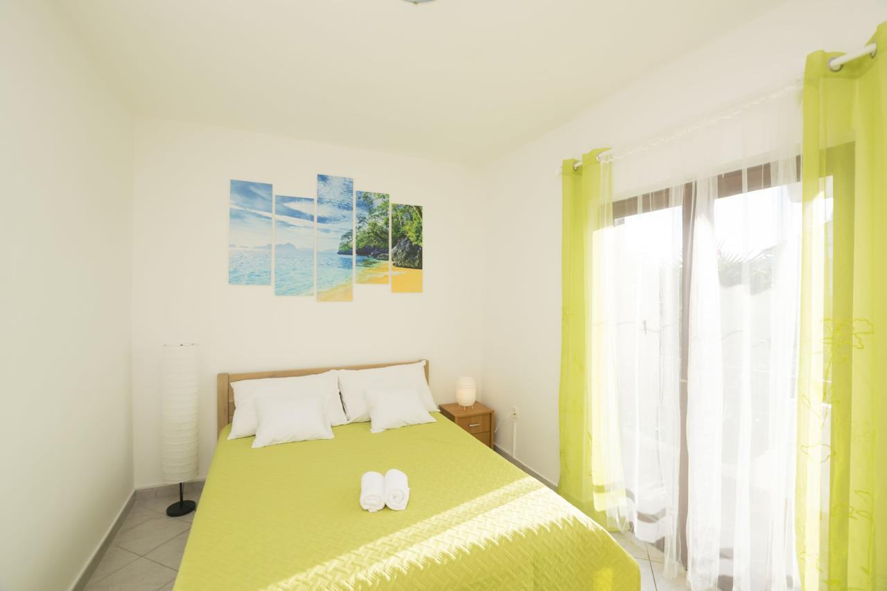 Apartments Katarina Pirovac Luaran gambar