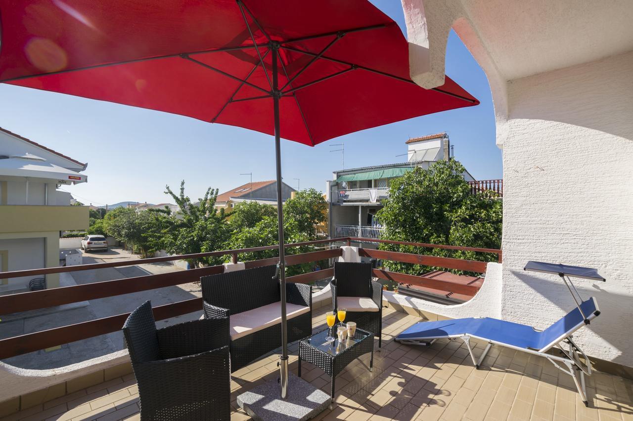 Apartments Katarina Pirovac Luaran gambar